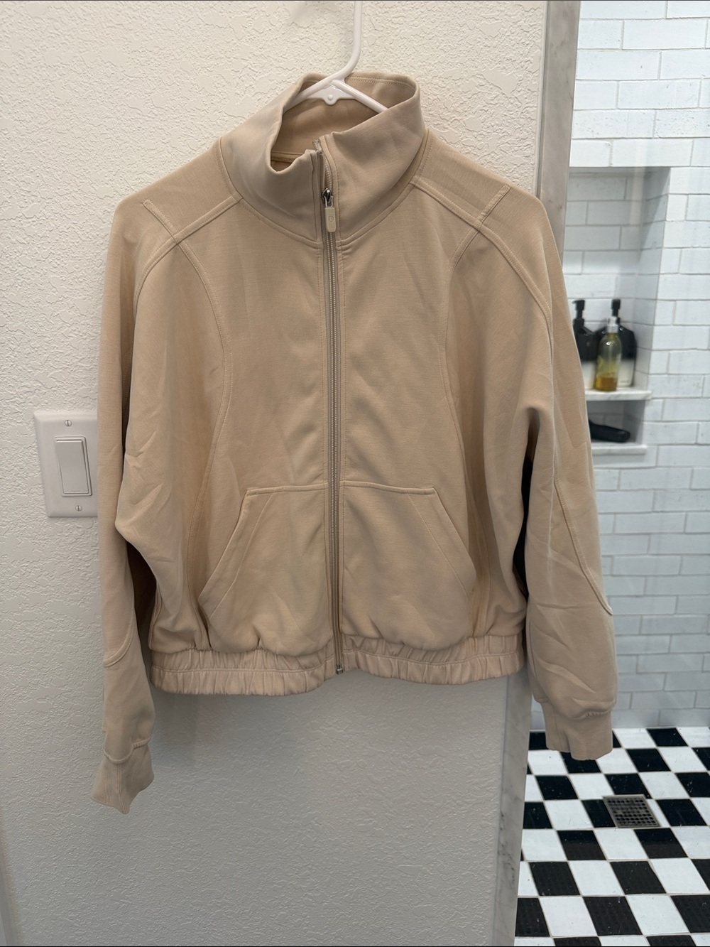 Lululemon cream softstreme zip up jacket